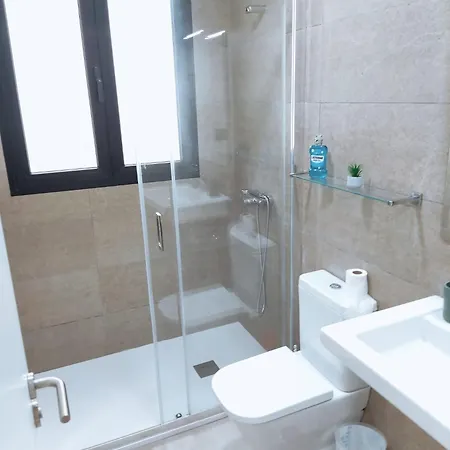 Albareda 17 Apartman *